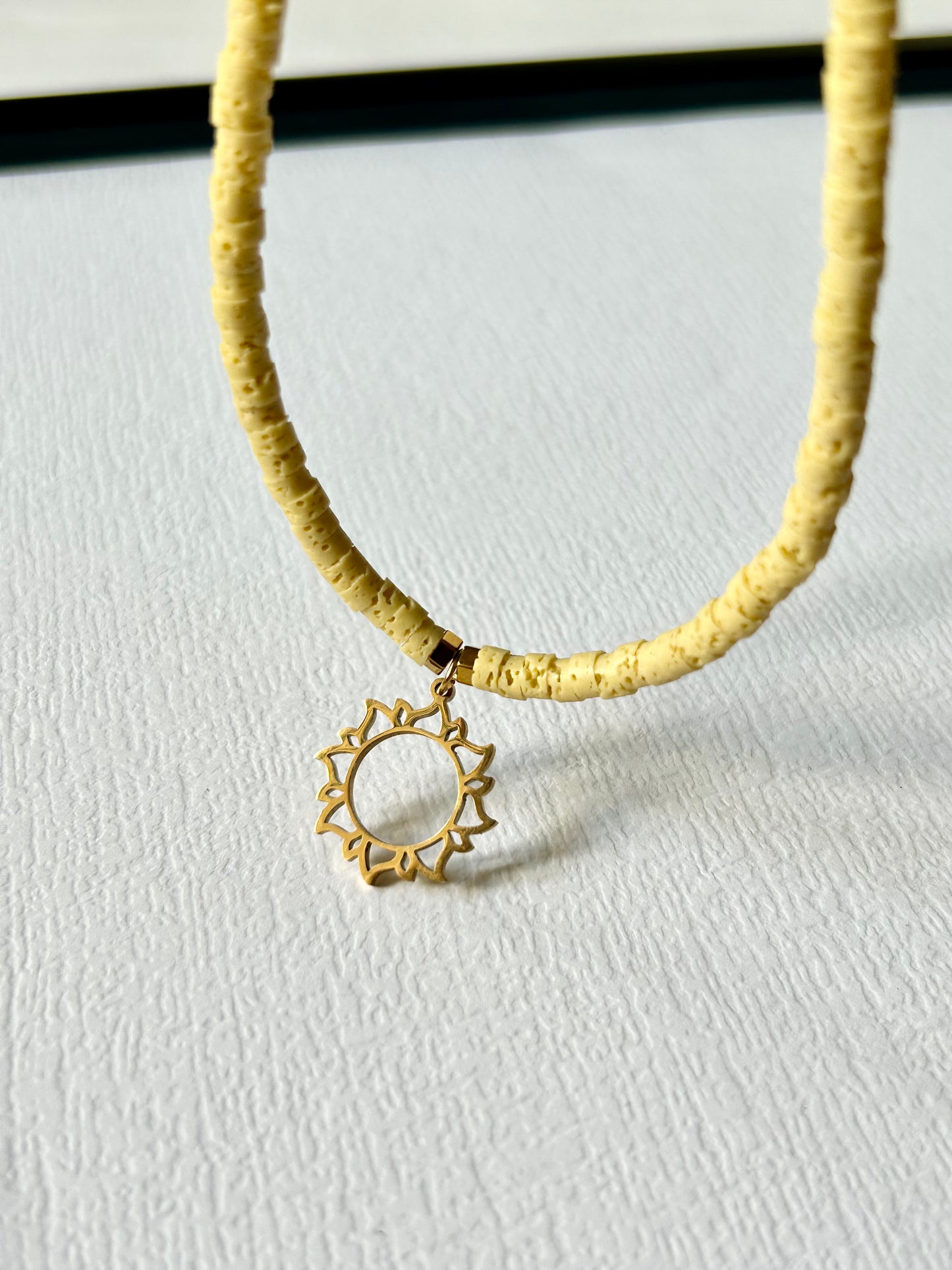 Choker SUN