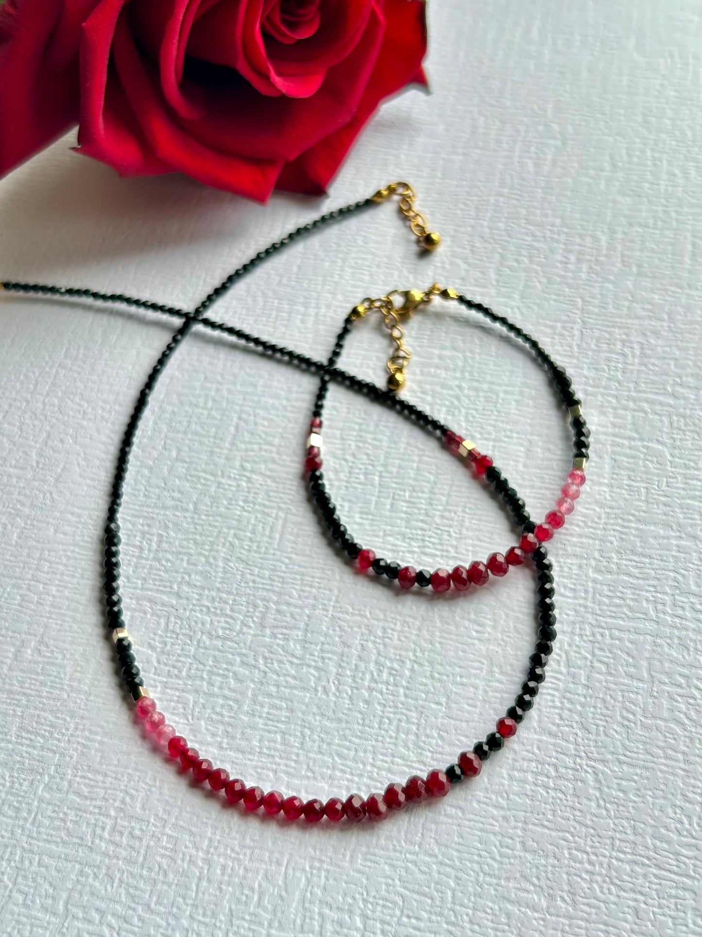 Zestaw biżuterii BLACK & RED